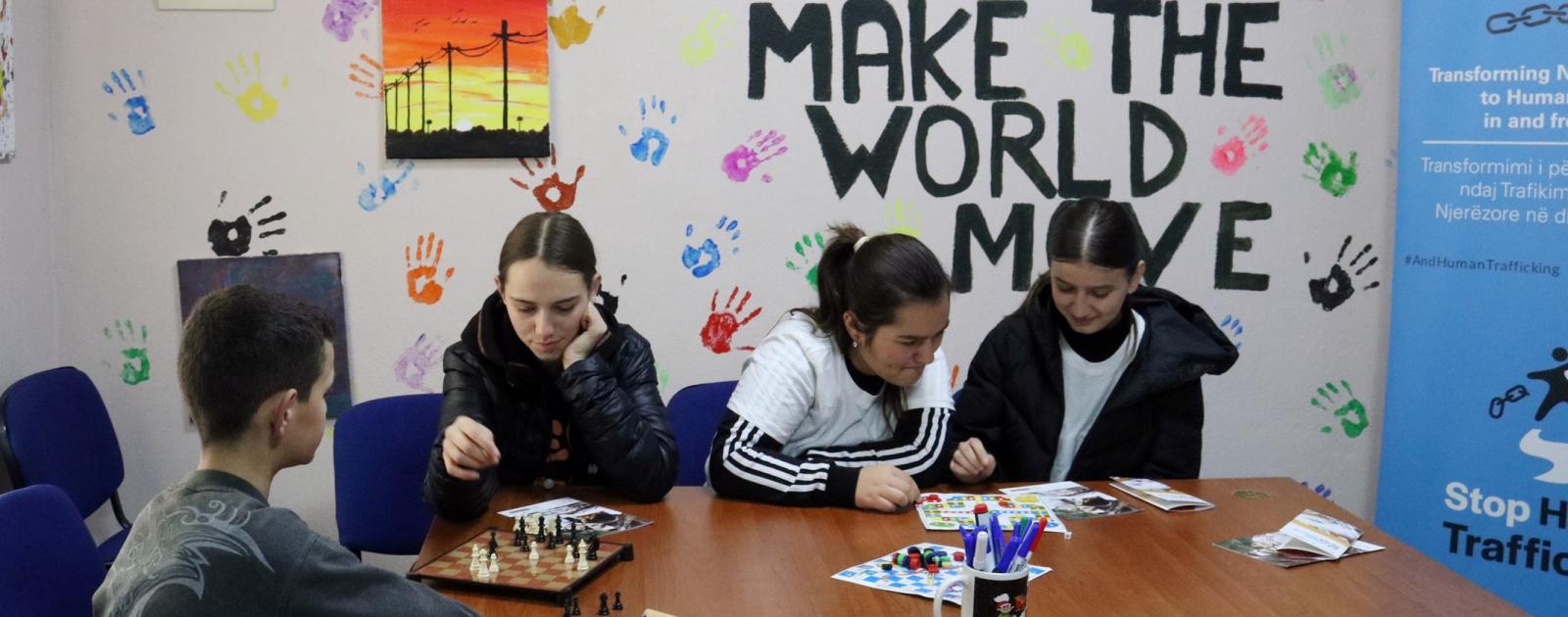 Merr Jetë Inisiativa Rinore në Bicaj, Inaugurohet Hapësira Dedikuar të Rinjve!