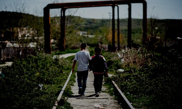 Projects for children and families in emergency situations