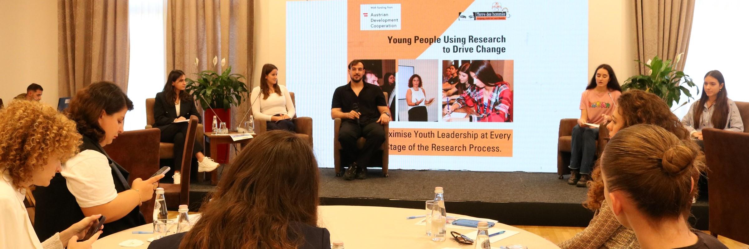 Prezantohet Studimi Kombëtar mbi Format e Angazhimit Rinor, Thirrja e 23 Bashkë-Hulumtuesve të Studimit: Na Përfshini Që Të Mësojmë!