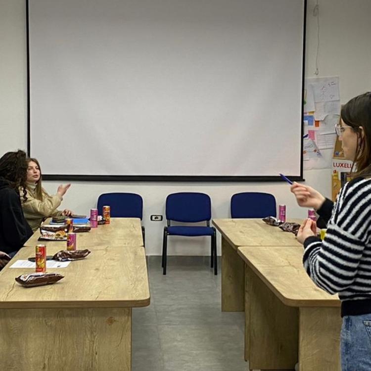 Të Rinjtë në Dibër e Bulqizë i Bashkohen Thirrjes, “Së Bashku Për Një Hapësirë të Sigurtë Online!”