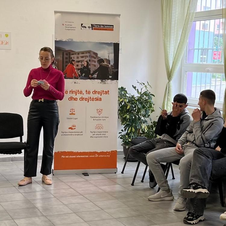 Fuqizojmë të Rinjtë, Krijojmë Mundësi si të Sjellin Ndryshime në Komunitet!