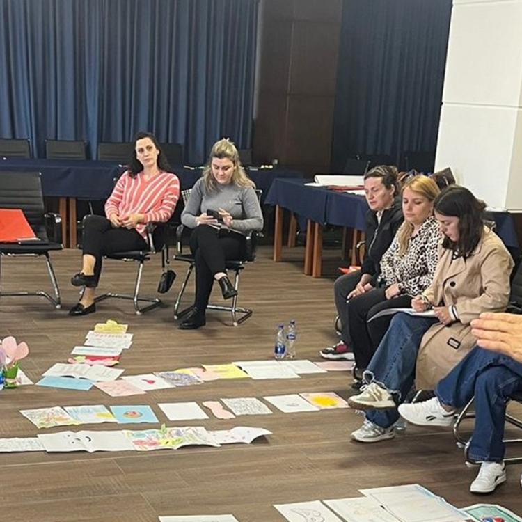 How Art Therapy Can Help Frontline Professionals in the Child Protection System:  Highlights from Our Training Session