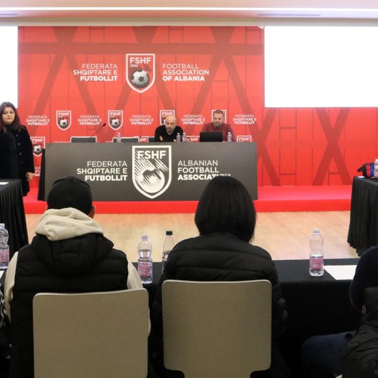 Tdh dhe FSHF Vijojnë Bashkëpunimin për të Garantuar Zbatimin e Politikave të Sigurisë së Fëmijëve në Futboll